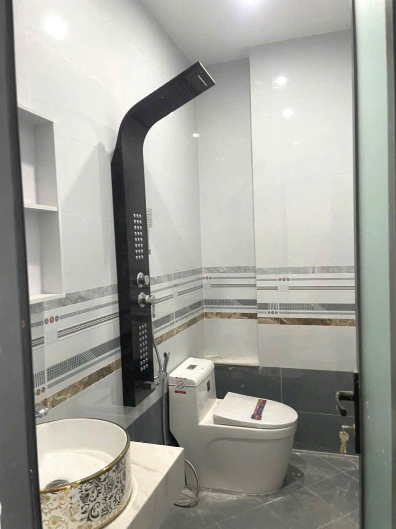 Cực Hiếm! Nhà Mới Keng 3 Tầng, 4PN, Vị Trí Đẹp Hẻm 8m, Tăng Nhơn Phú B - 64m², Giá Chỉ 7.5 Tỷ - Ảnh 1